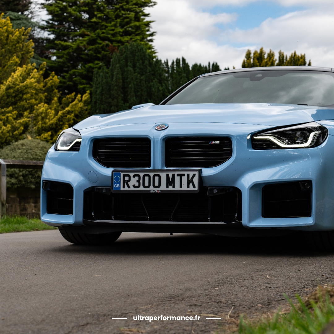 BMW M2 G87 vu de front